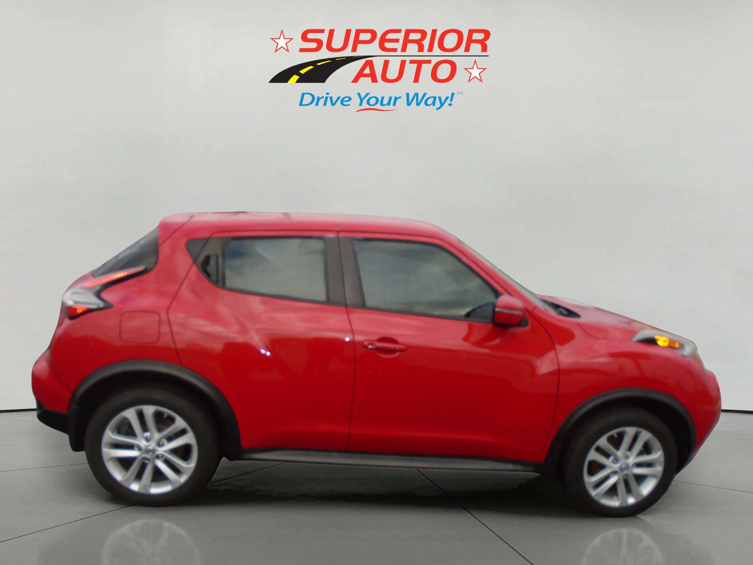 2015 Nissan JUKE S photo 4