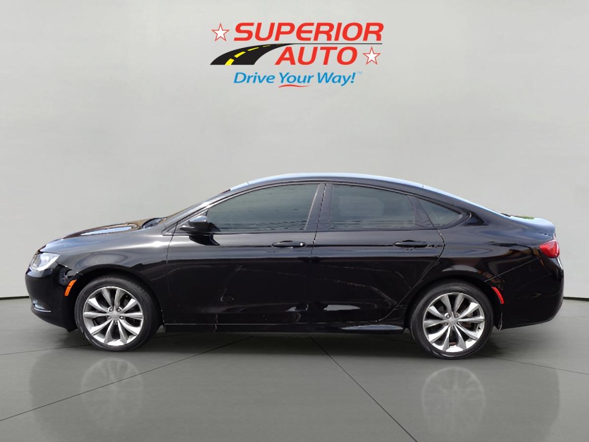 Chrysler 200