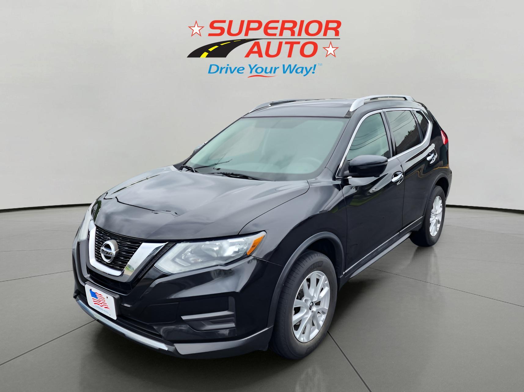 2017 Nissan Rogue SV's photo