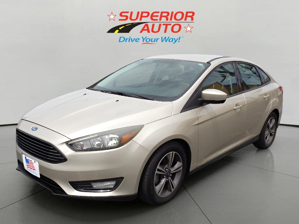 2018 Ford Focus SE's photo