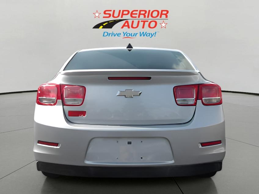 2014 Chevrolet Malibu LS photo 4