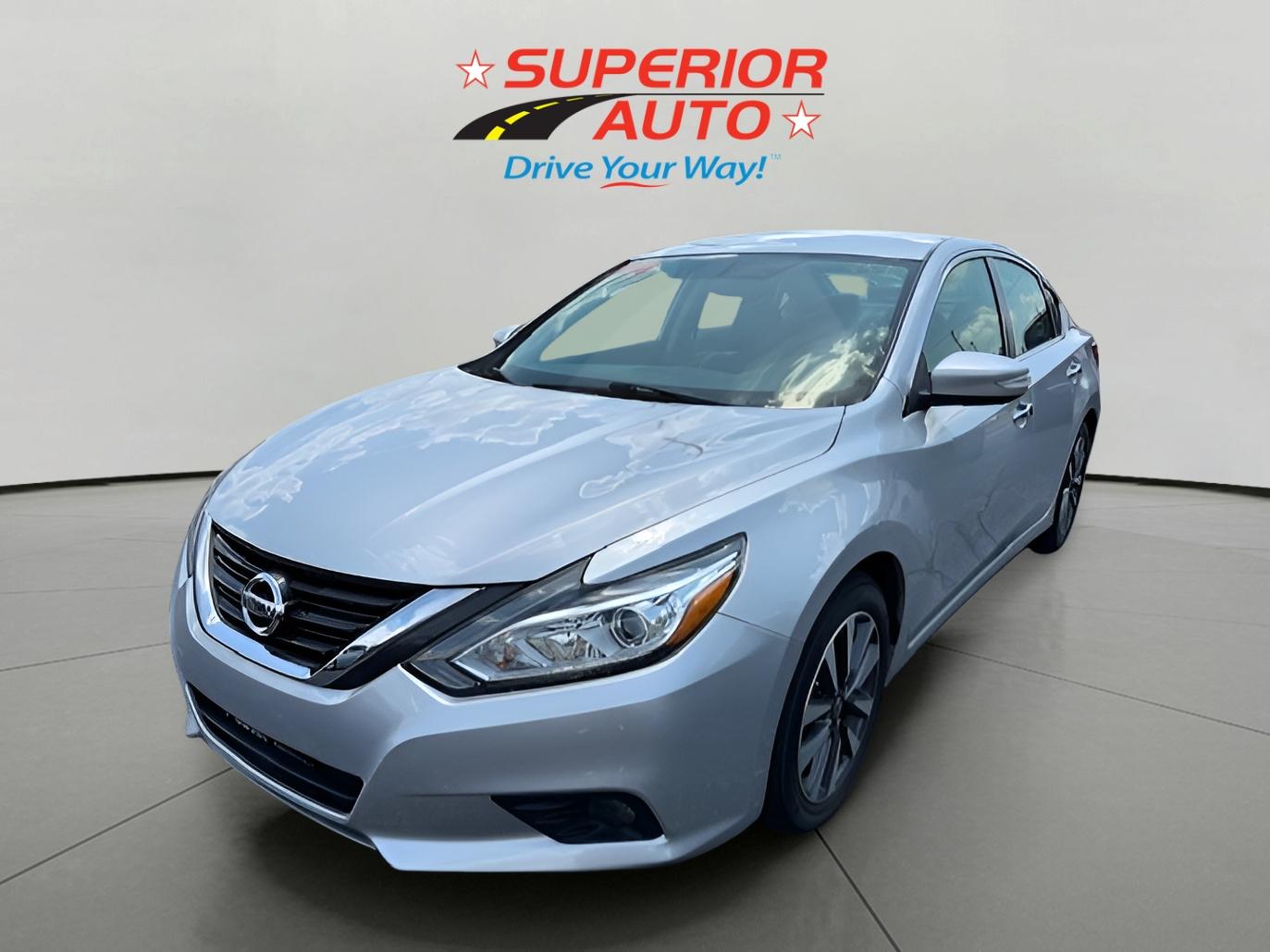 2017 Nissan Altima SL's photo