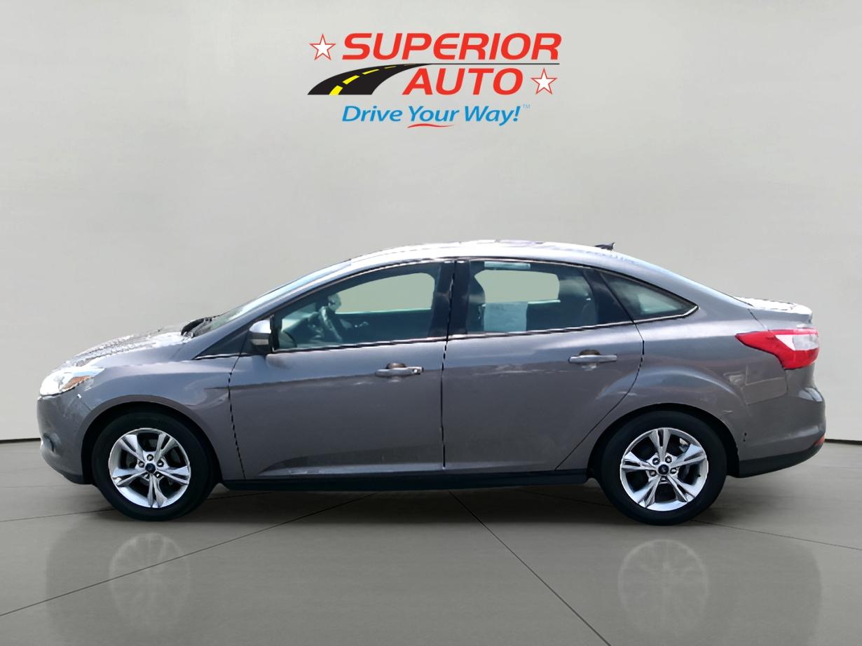 2014 Ford Focus SE photo 3