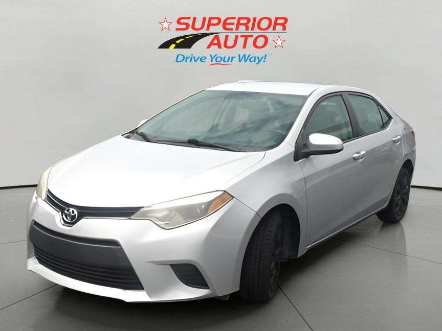 2014 Toyota Corolla LE's photo