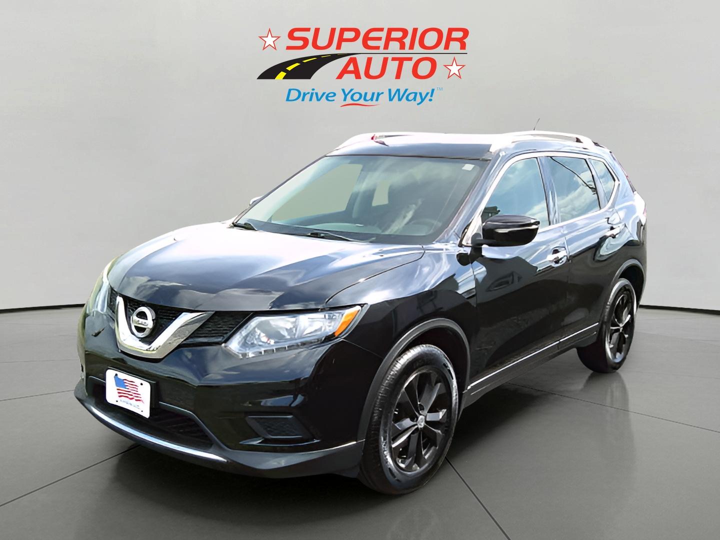 2015 Nissan Rogue SV's photo