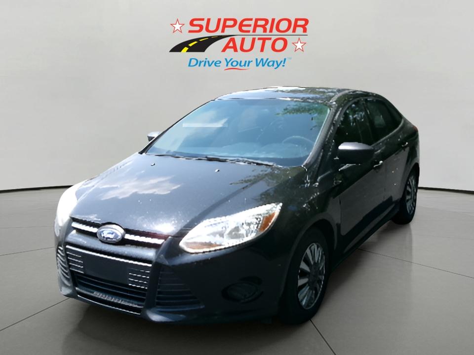 2013 Ford Focus S's photo