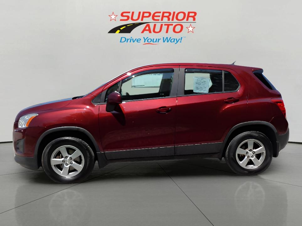 2016 Chevrolet Trax LS photo 2