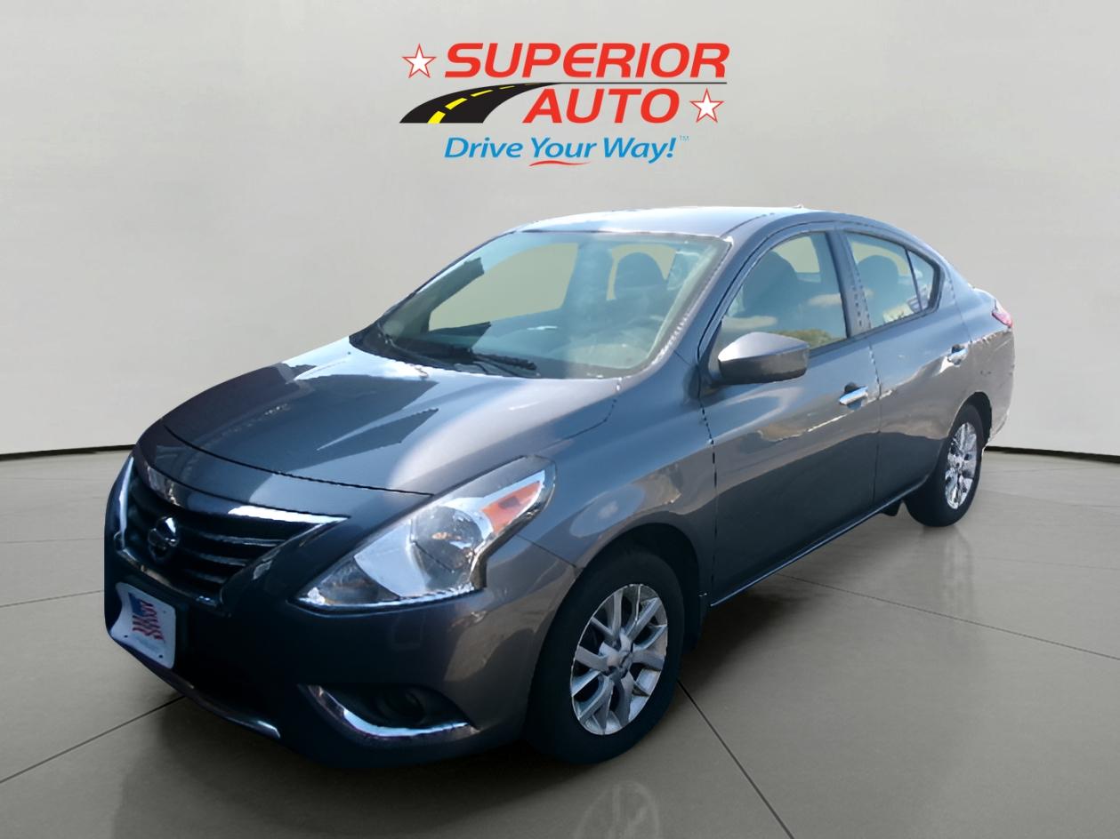 2018 Nissan Versa Sedan SV's photo