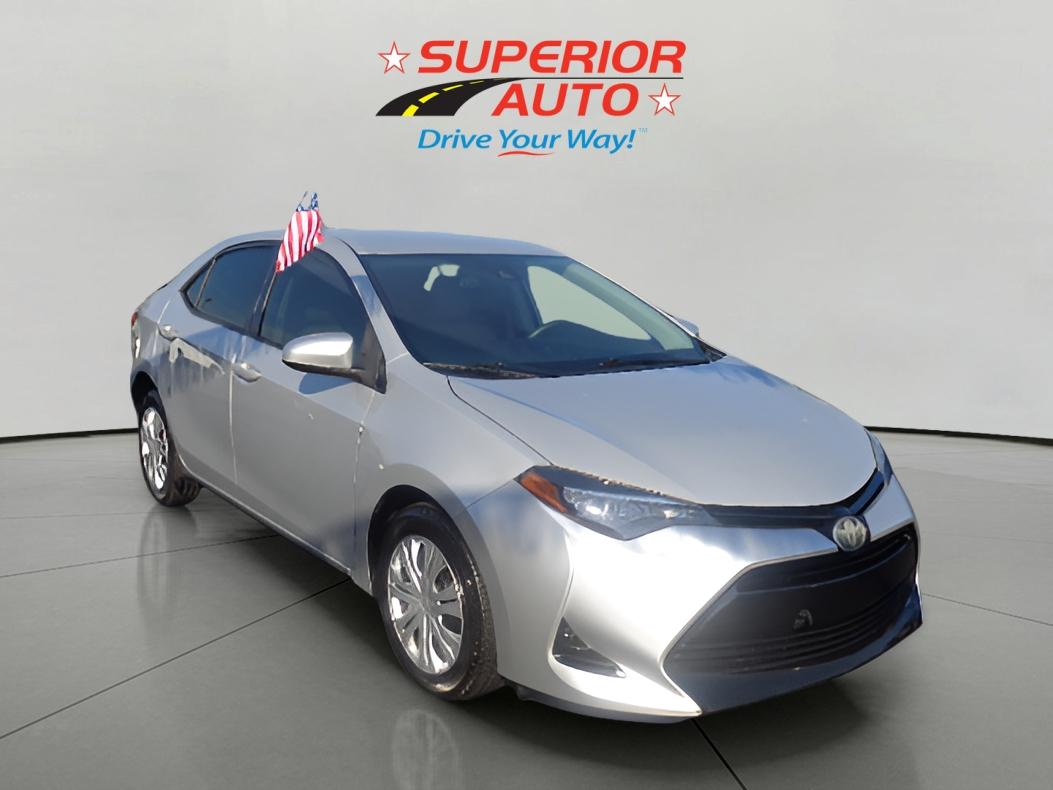 2017 Toyota Corolla LE photo 2