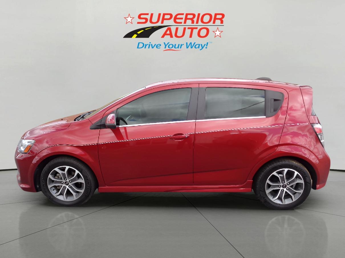 2020 Chevrolet Sonic LT photo 3