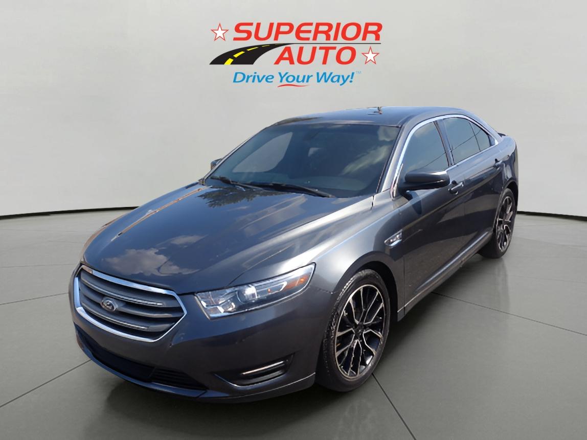 2018 Ford Taurus SEL's photo