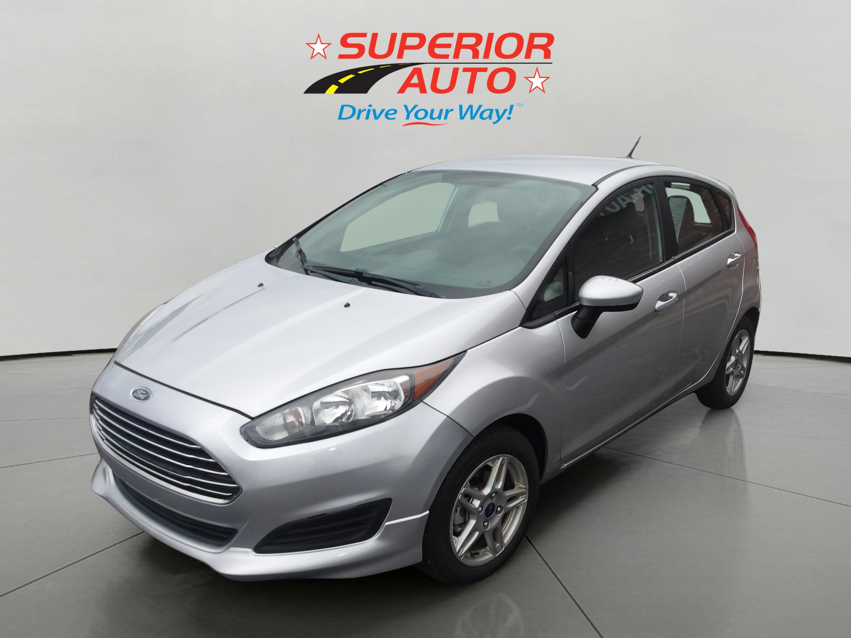 2017 Ford Fiesta SE's photo