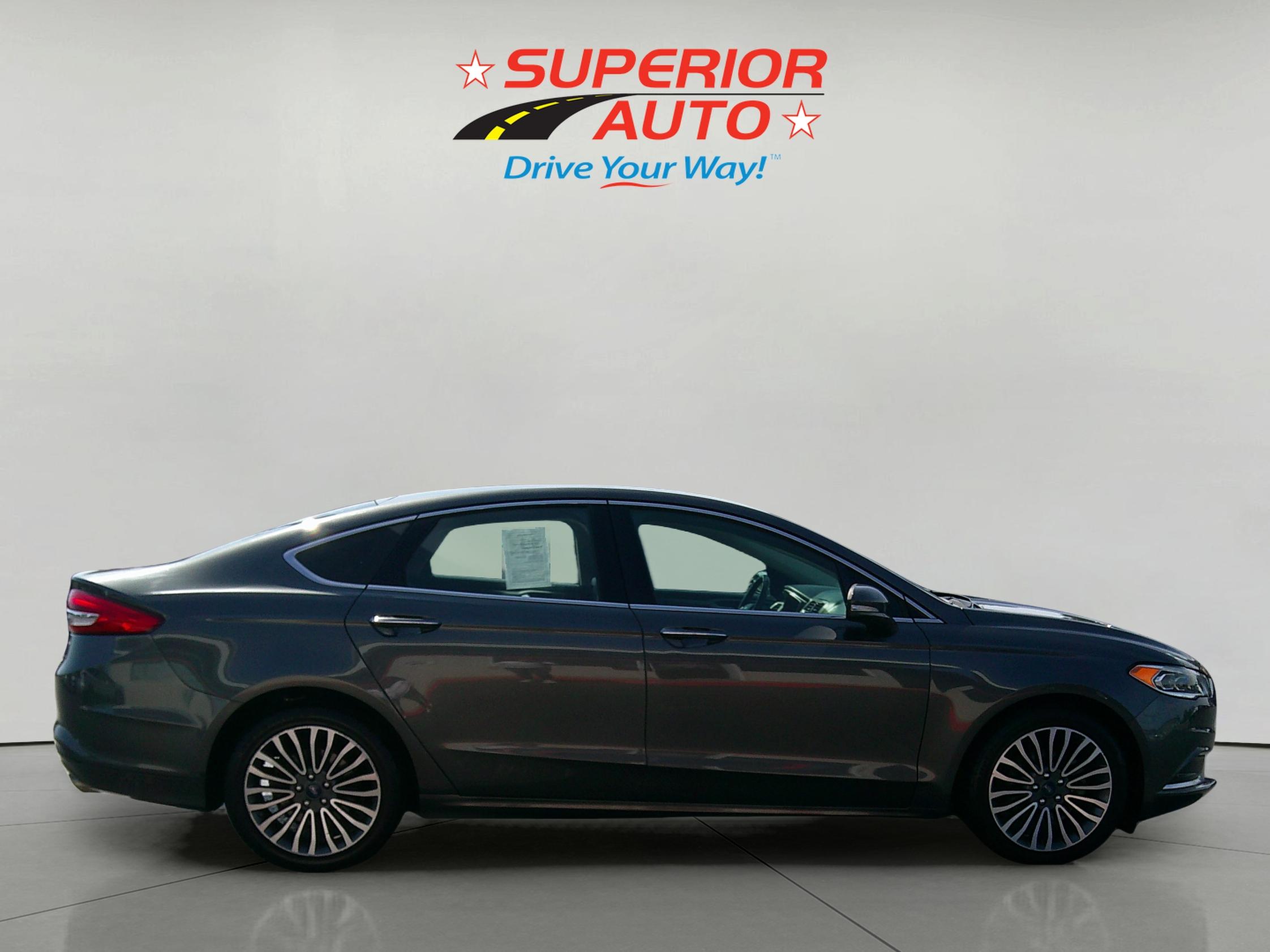 2017 Ford Fusion SE photo 4