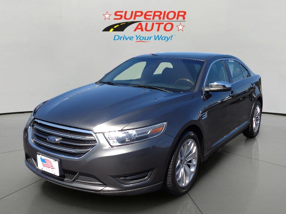 2018 Ford Taurus Limited's photo