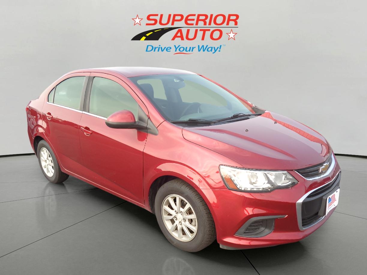 2018 Chevrolet Sonic LT photo 2