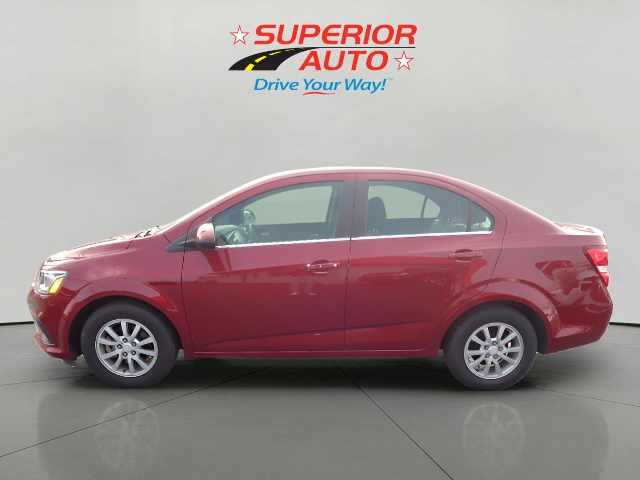 2018 Chevrolet Sonic LT photo 3