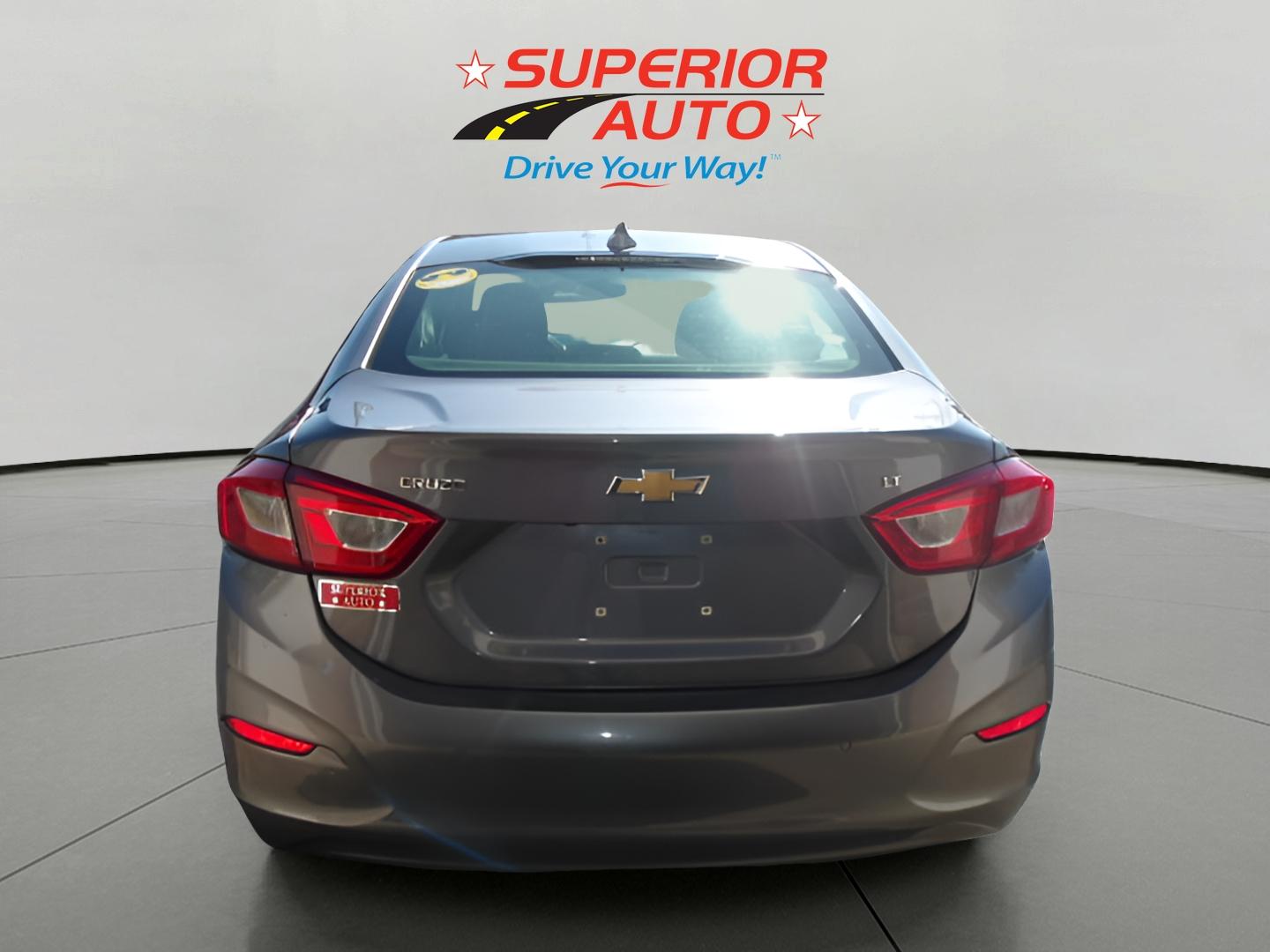 2019 Chevrolet Cruze LT photo 4
