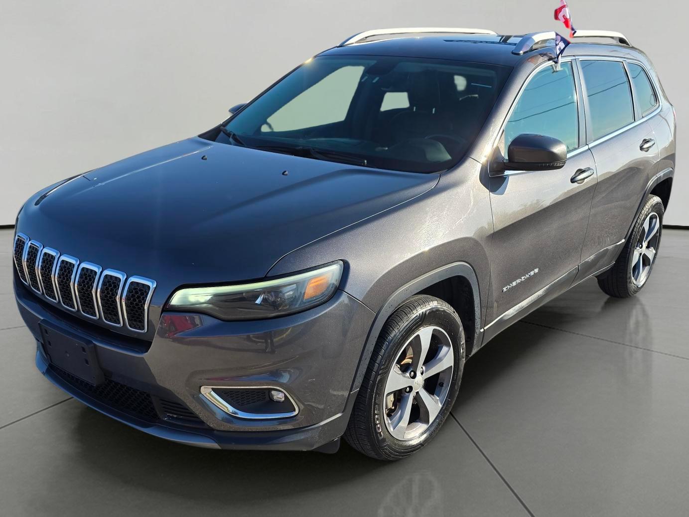 2019 Jeep Cherokee Limited's photo