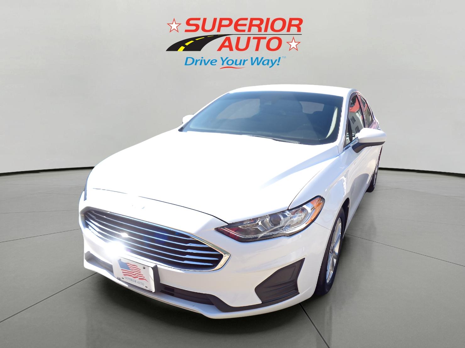 2020 Ford Fusion SE's photo