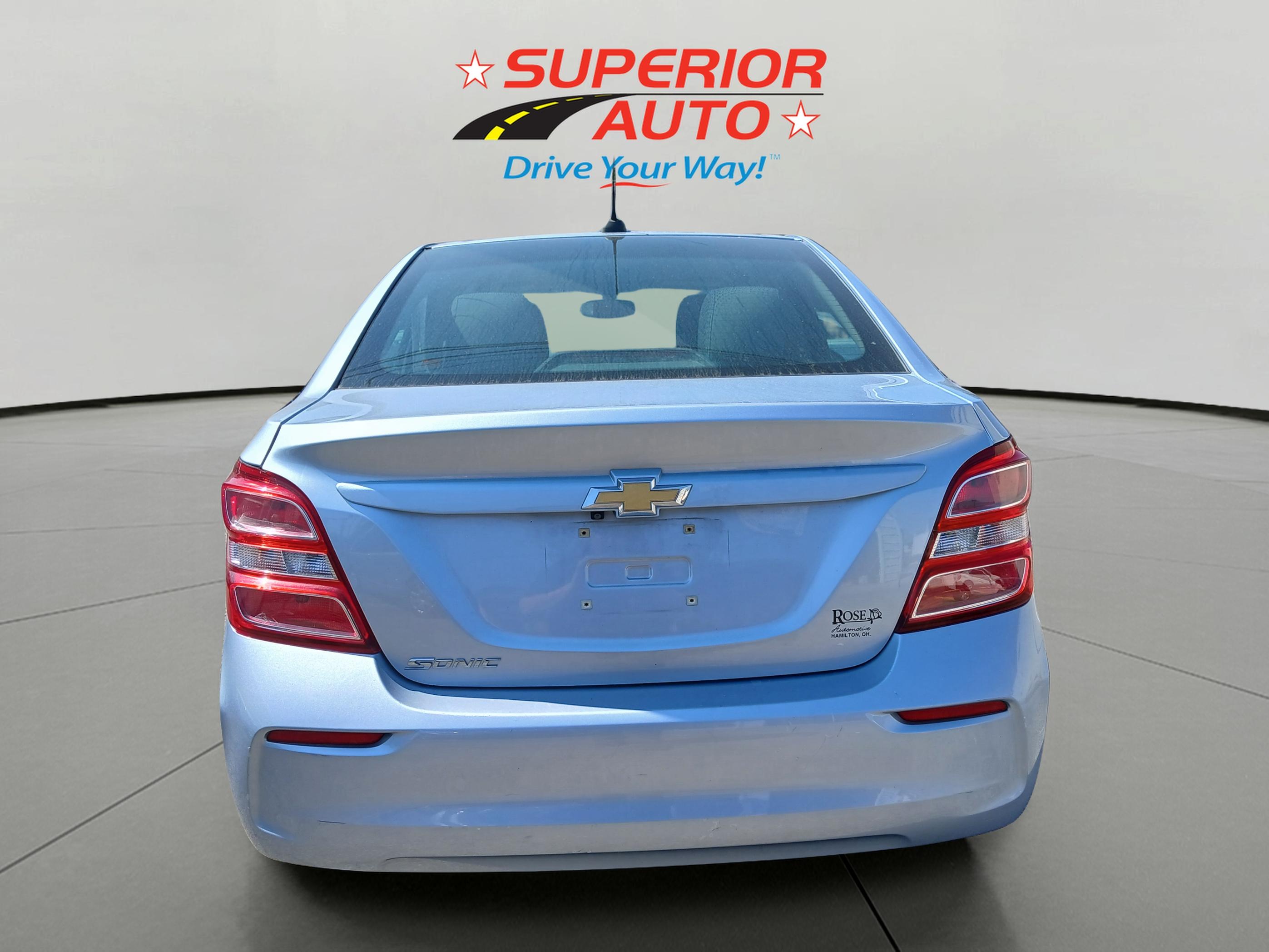 2017 Chevrolet Sonic LS photo 4