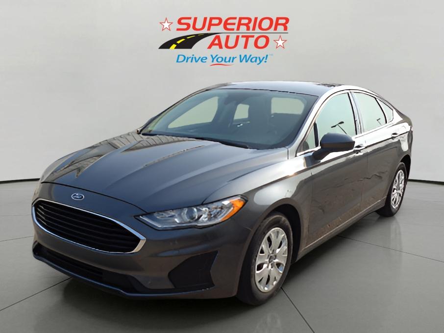 2020 Ford Fusion S's photo
