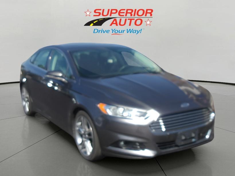 2016 Ford Fusion Titanium photo 2