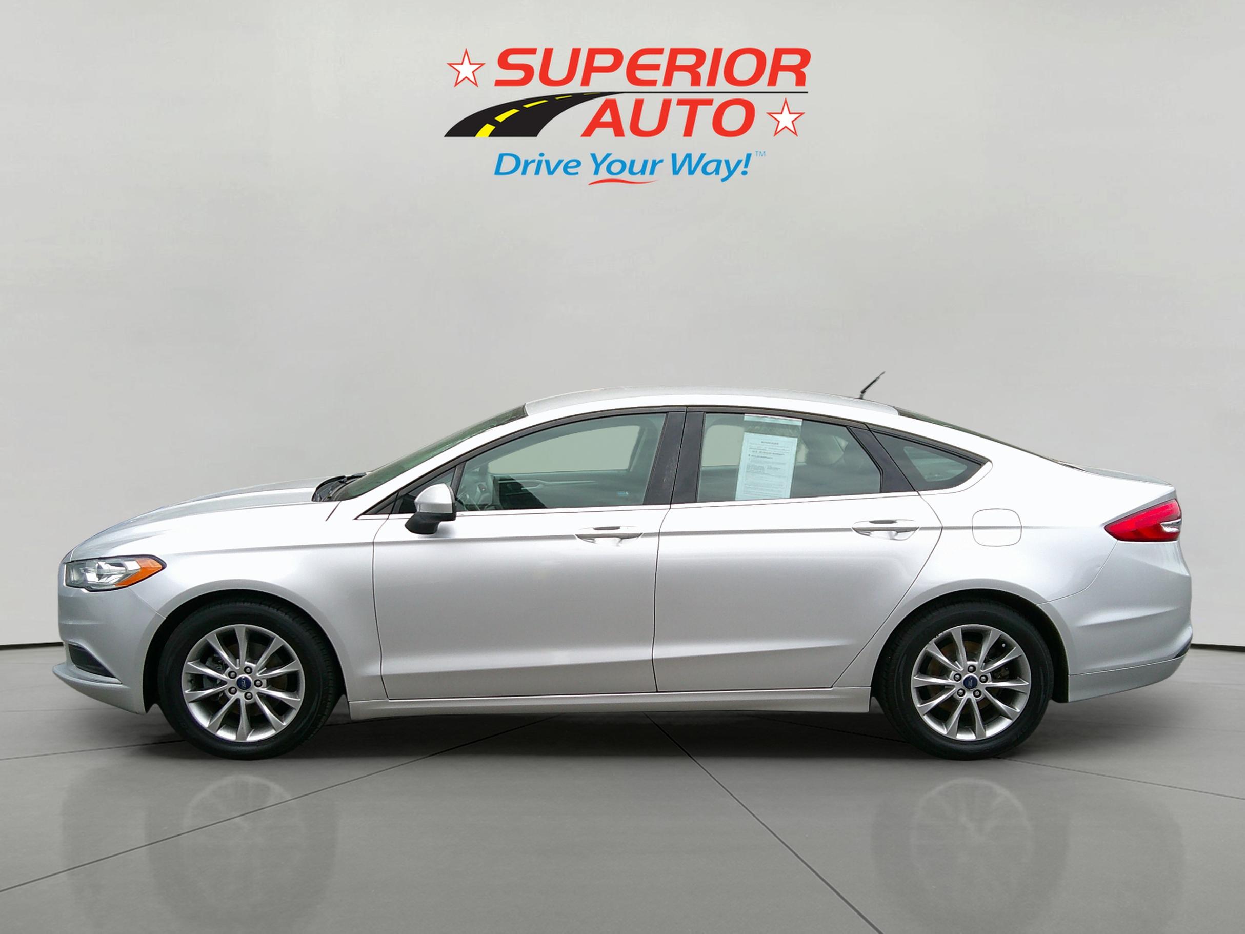 2017 Ford Fusion SE photo 3