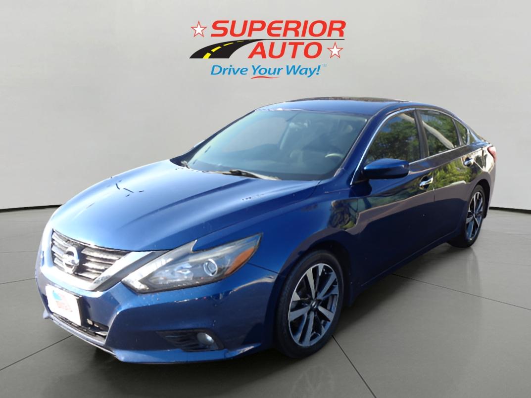 2016 Nissan Altima SR's photo