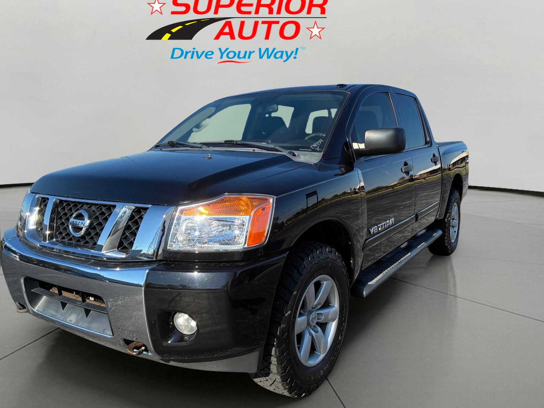 2014 Nissan Titan SV's photo