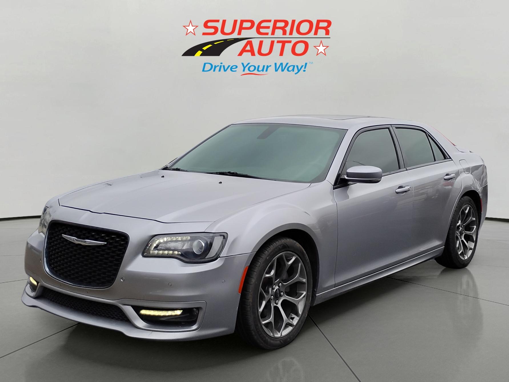 2018 Chrysler 300 S's photo
