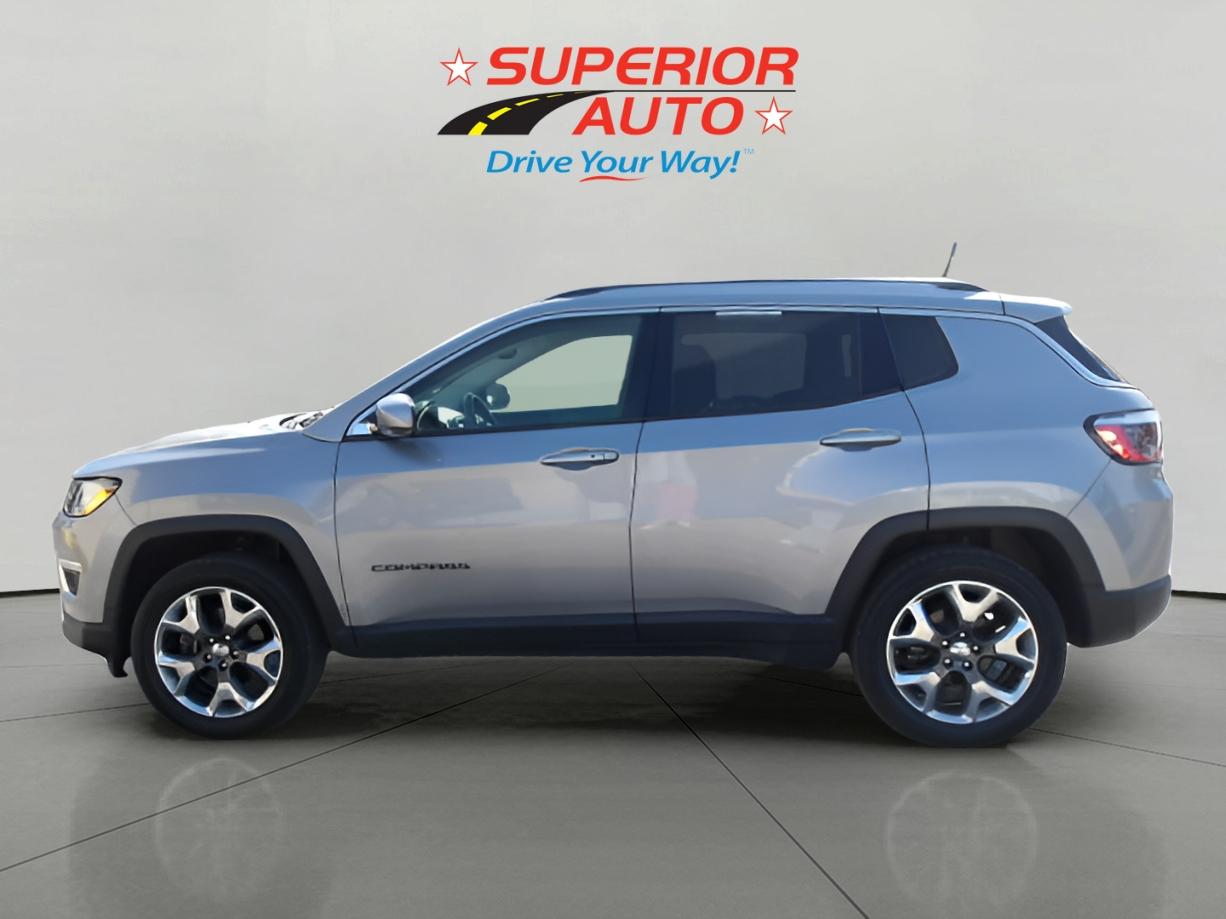 2017 Jeep Compass Sport photo 3