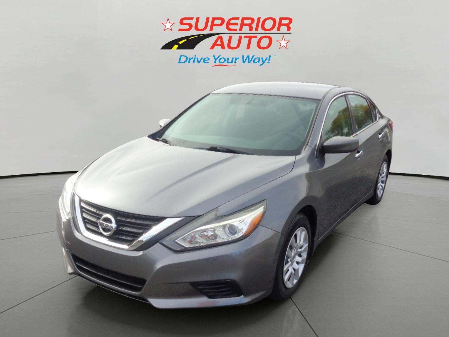 2016 Nissan Altima S's photo