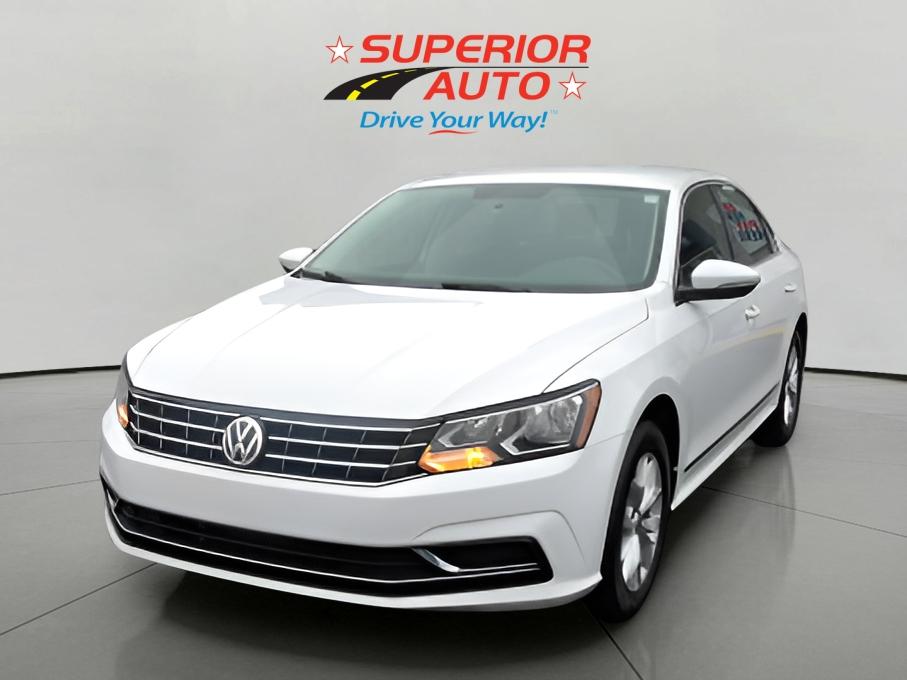 2017 Volkswagen Passat S's photo