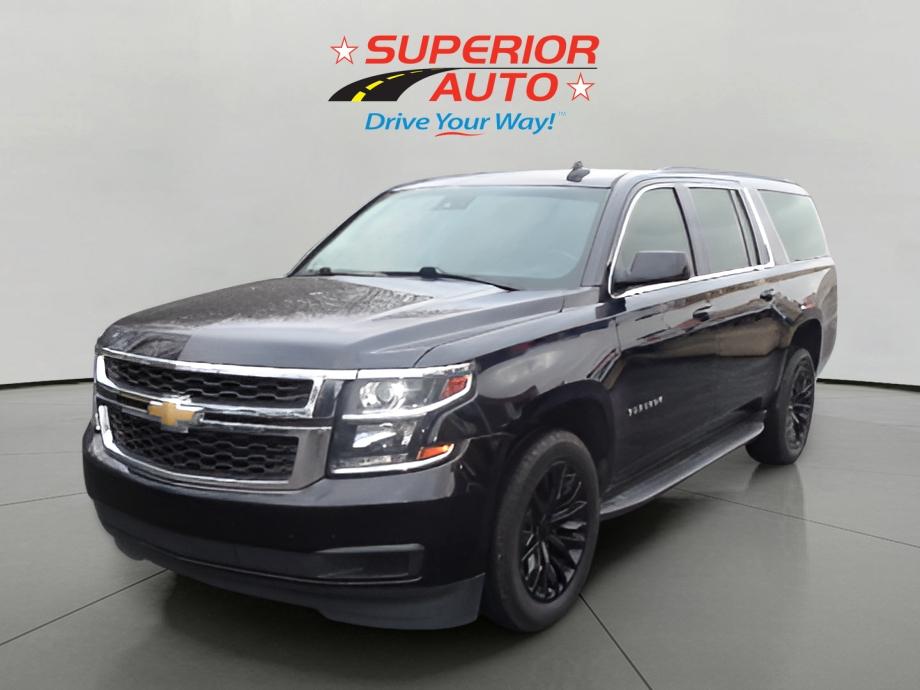 2019 Chevrolet Suburban LT's photo