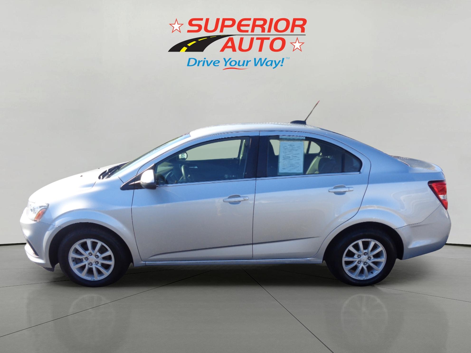 2017 Chevrolet Sonic LT photo 3