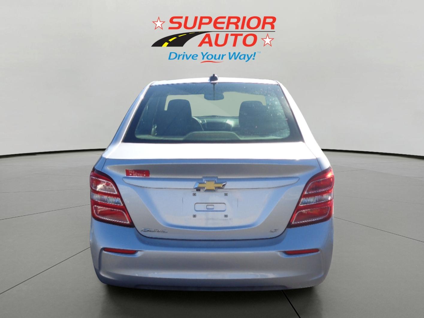 2017 Chevrolet Sonic LT photo 4