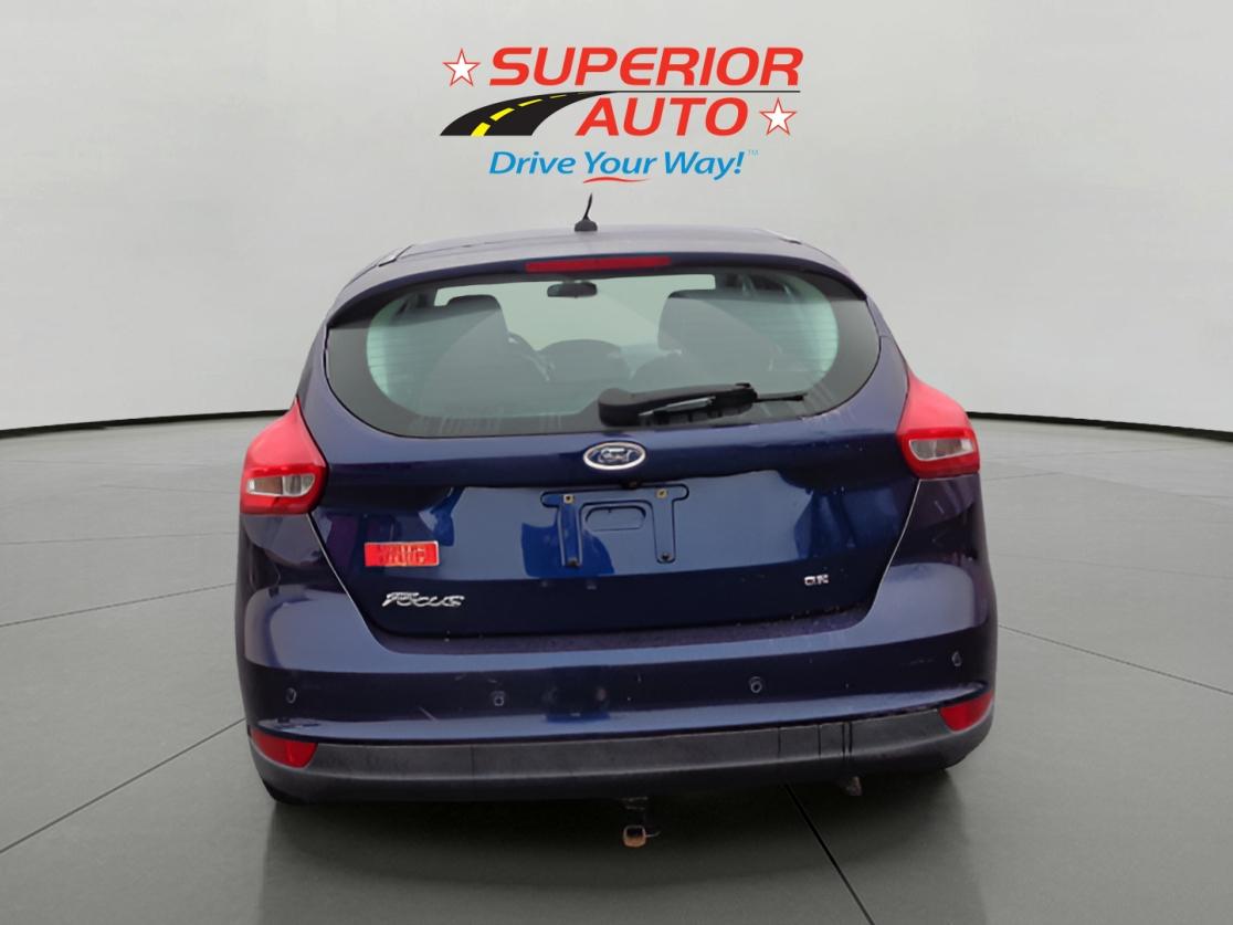 2016 Ford Focus SE photo 4