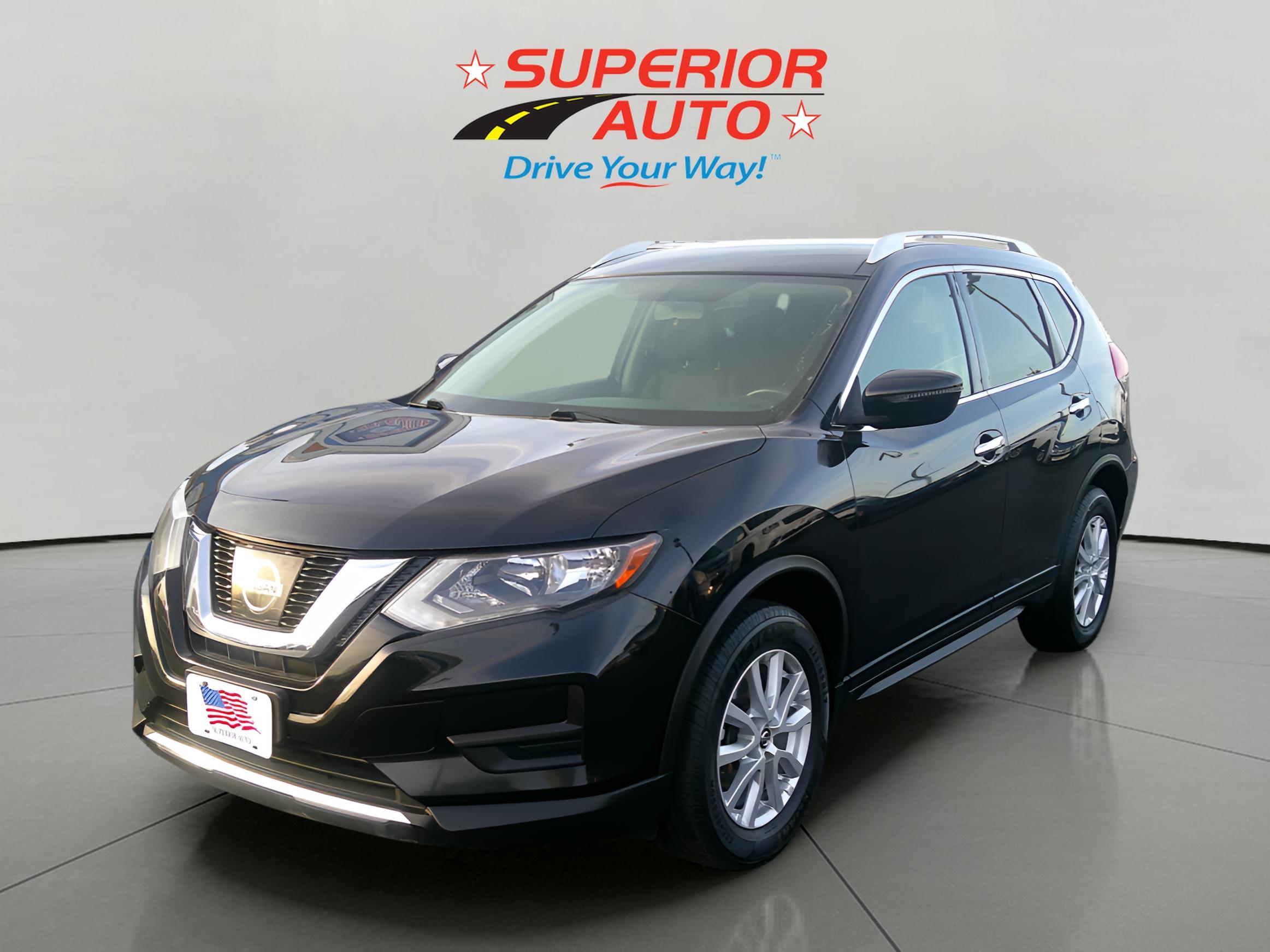 2017 Nissan Rogue SV's photo
