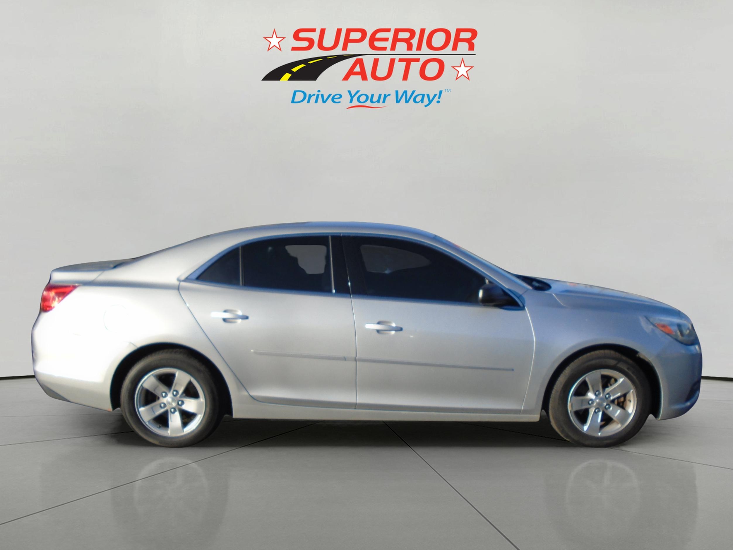 2015 Chevrolet Malibu LS photo 2