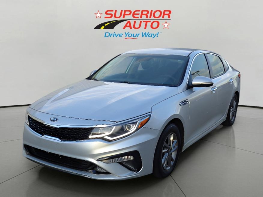 2019 Kia Optima LX's photo