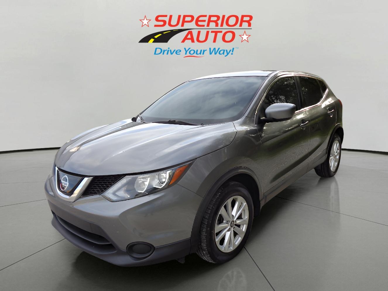 2019 Nissan Rogue Sport S's photo