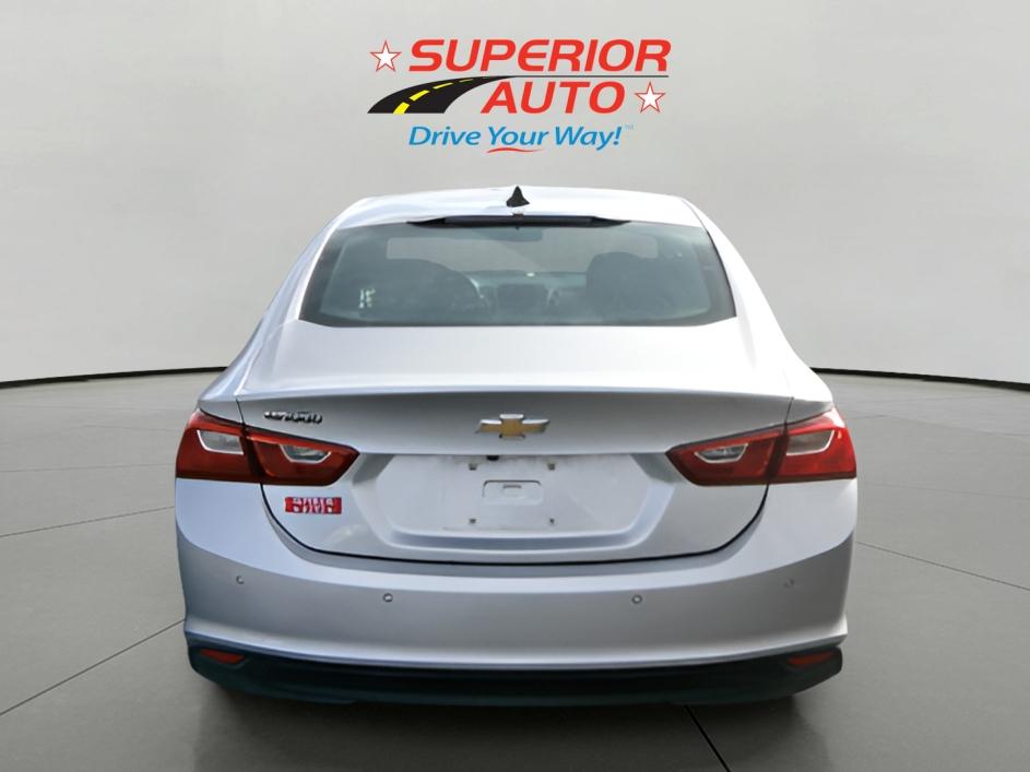 2021 Chevrolet Malibu LS photo 4