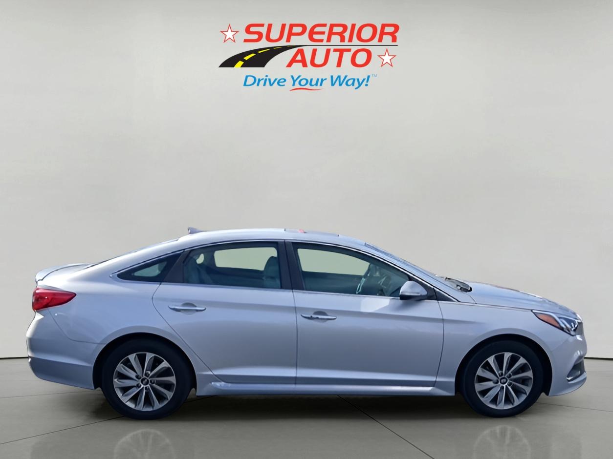 2017 Hyundai Sonata Sport photo 2