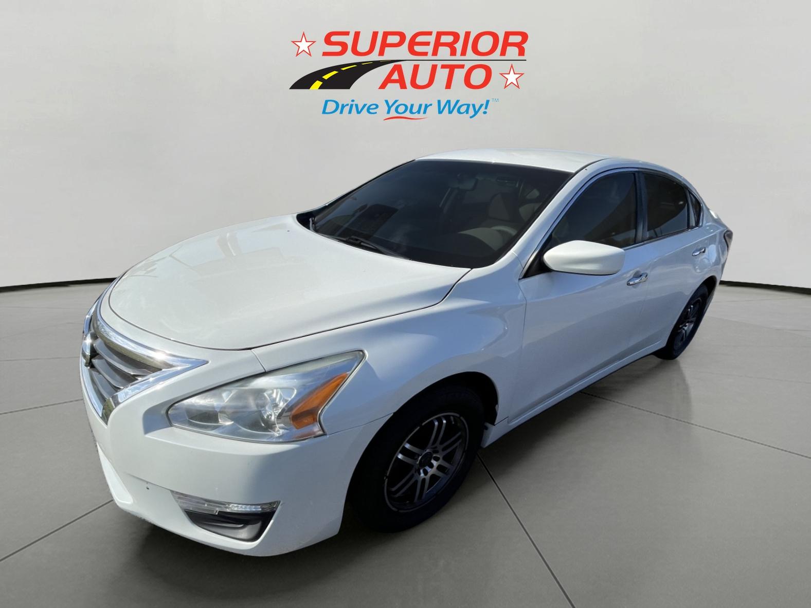2014 Nissan Altima S's photo