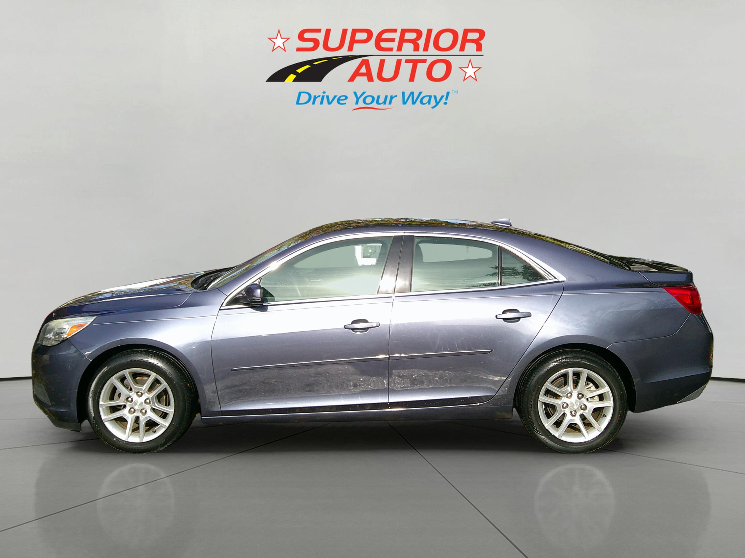 2013 Chevrolet Malibu 1LT photo 2