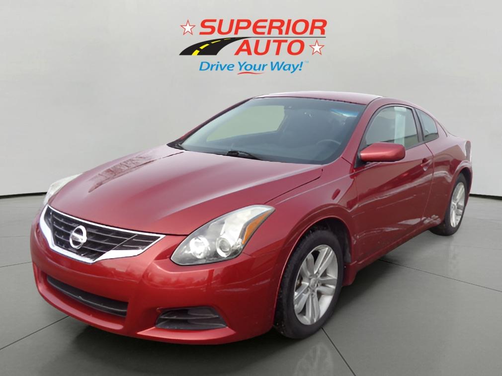 2013 Nissan Altima Coupe S's photo
