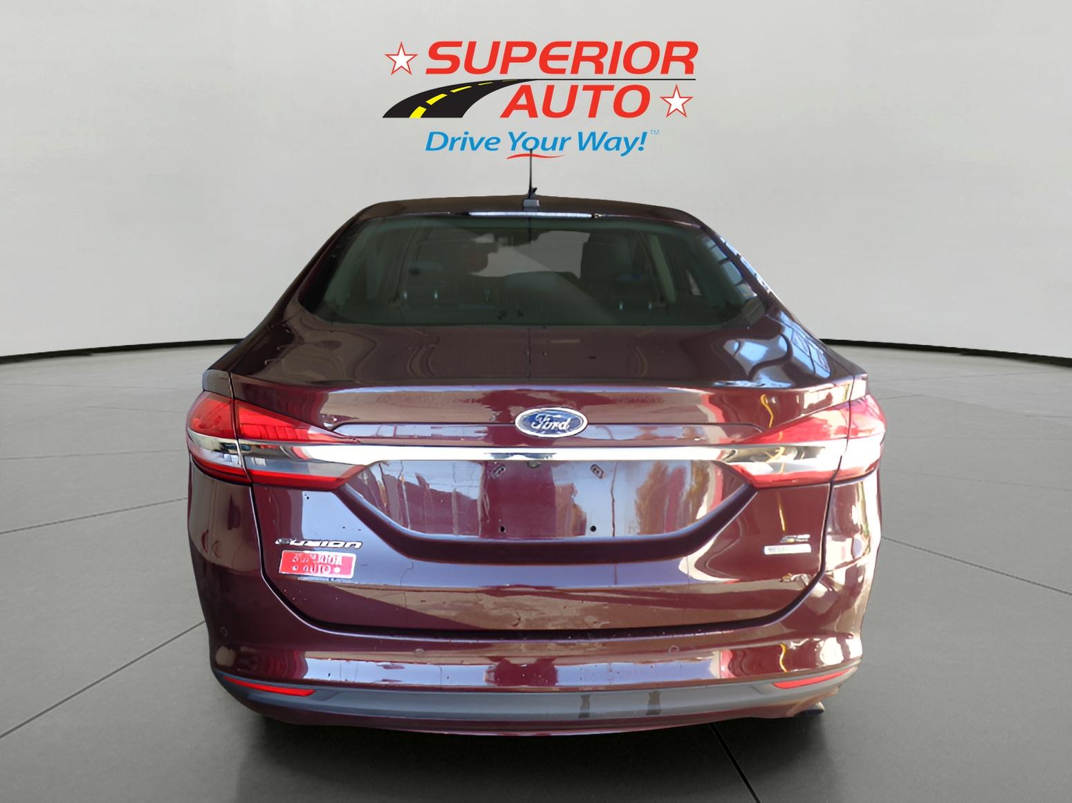2017 Ford Fusion SE photo 4
