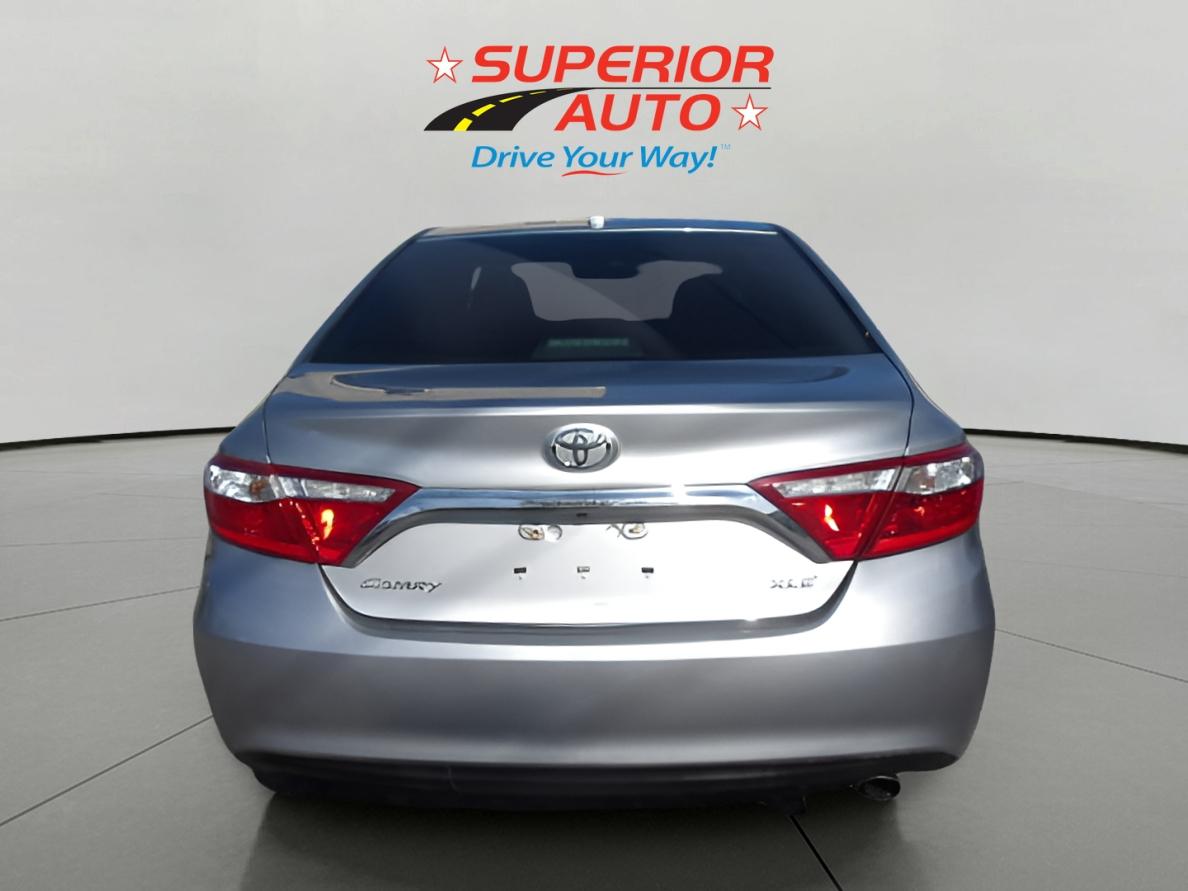 2017 Toyota Camry XLE XSE photo 4