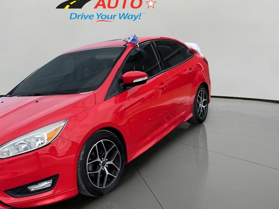 2015 Ford Focus SE's photo
