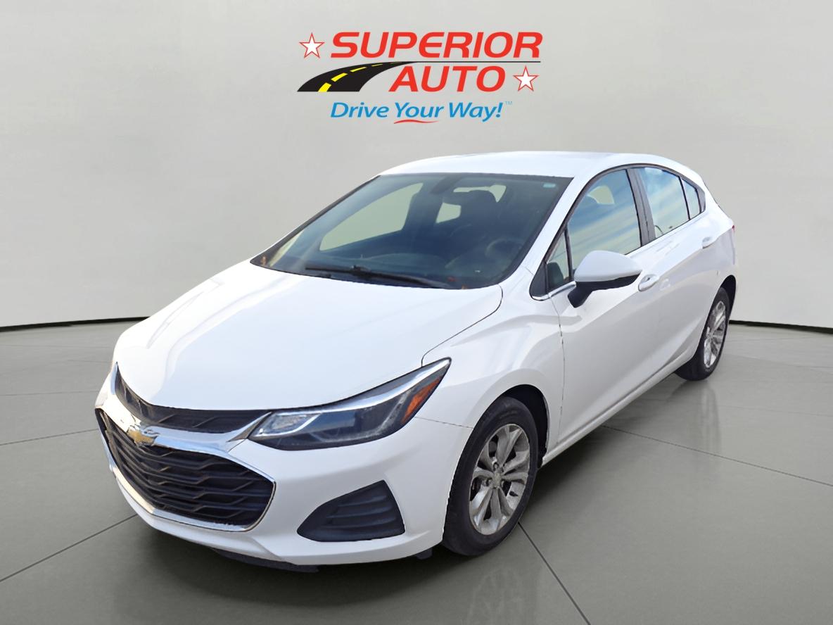 2019 Chevrolet Cruze LT's photo